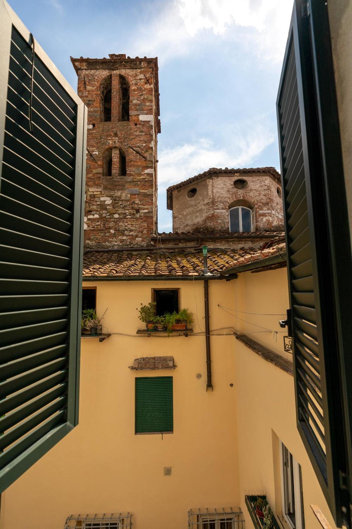 Ferienwohnung Historic Apt In The Center Of Lucca With Balcony Exterior foto