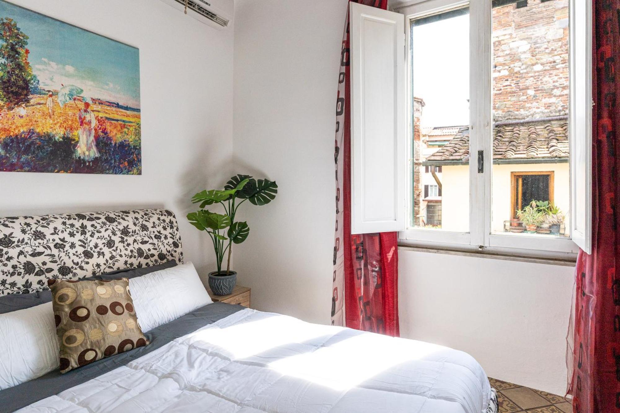 Ferienwohnung Historic Apt In The Center Of Lucca With Balcony Exterior foto